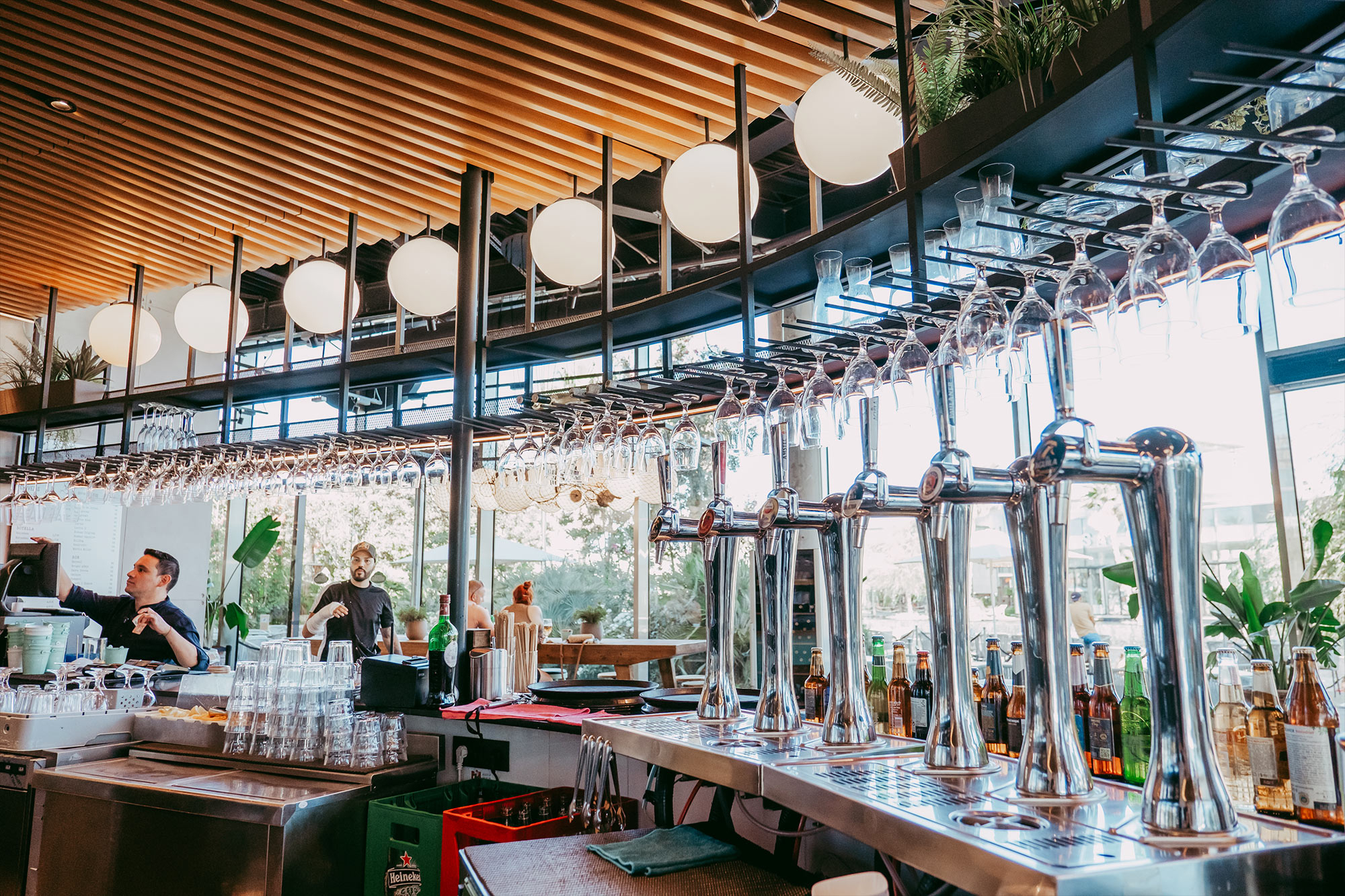 Zentral Cervezera - Barra